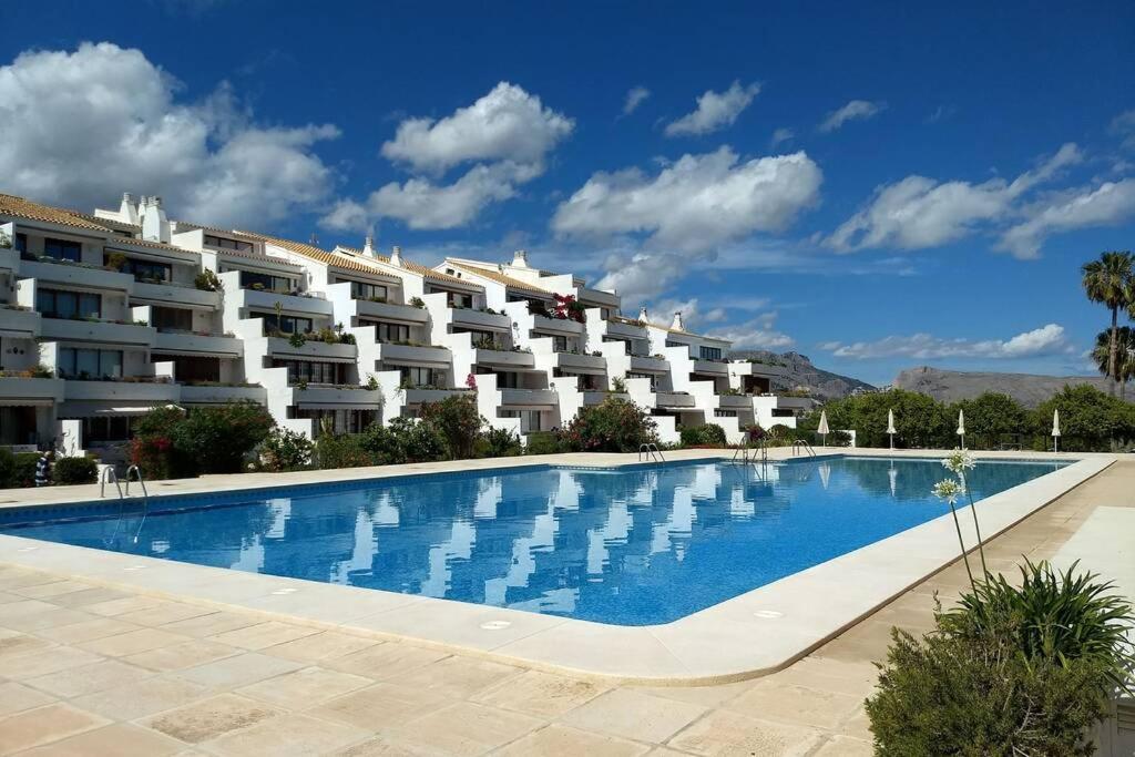 Appartamento Beachfront Apt! Ac - Pool - Parking Altea Esterno foto